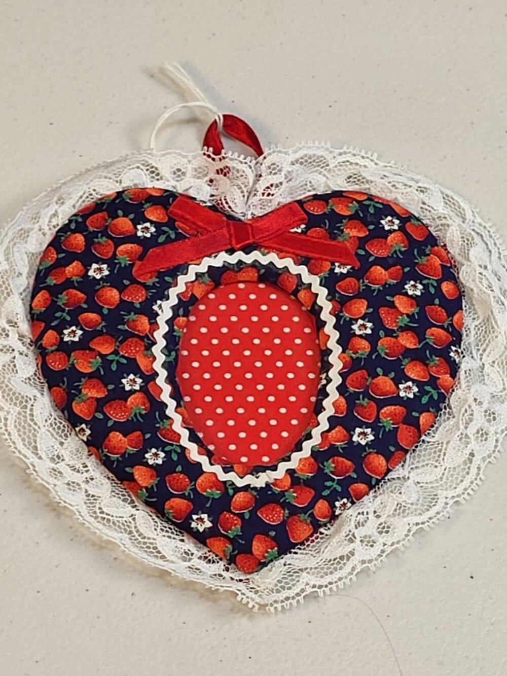 Vtg Artisan Photo Frame Cotton Fabric Lace Padded 6" x 6" Red Heart New '70s USA